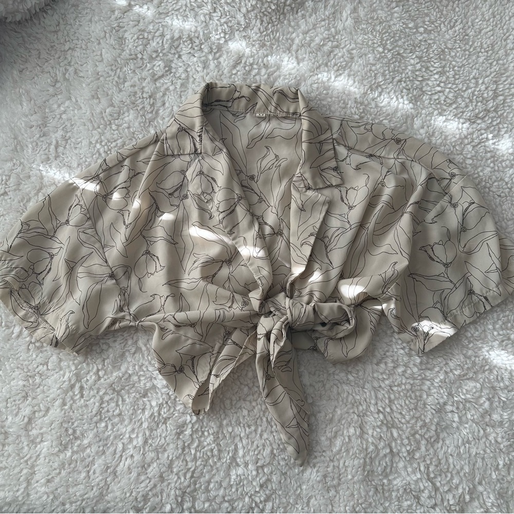 Floral Tie-Front Blouse